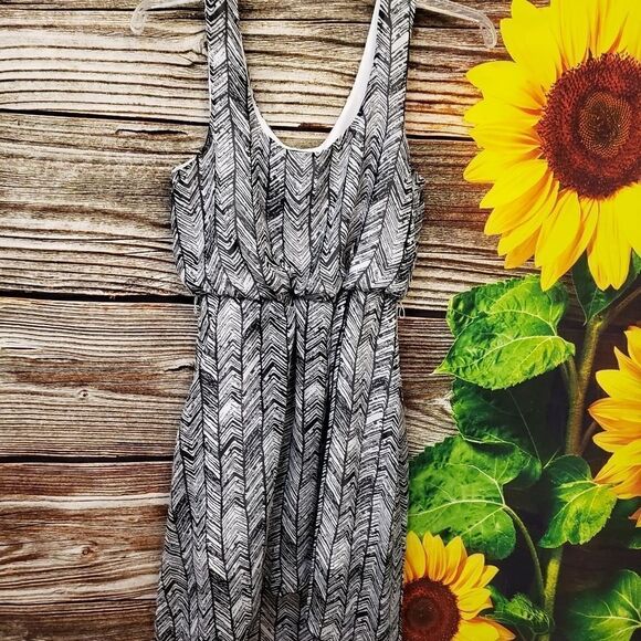 Love Reign midi ⚫/ white large pre-owned dress - Picture 3 of 6